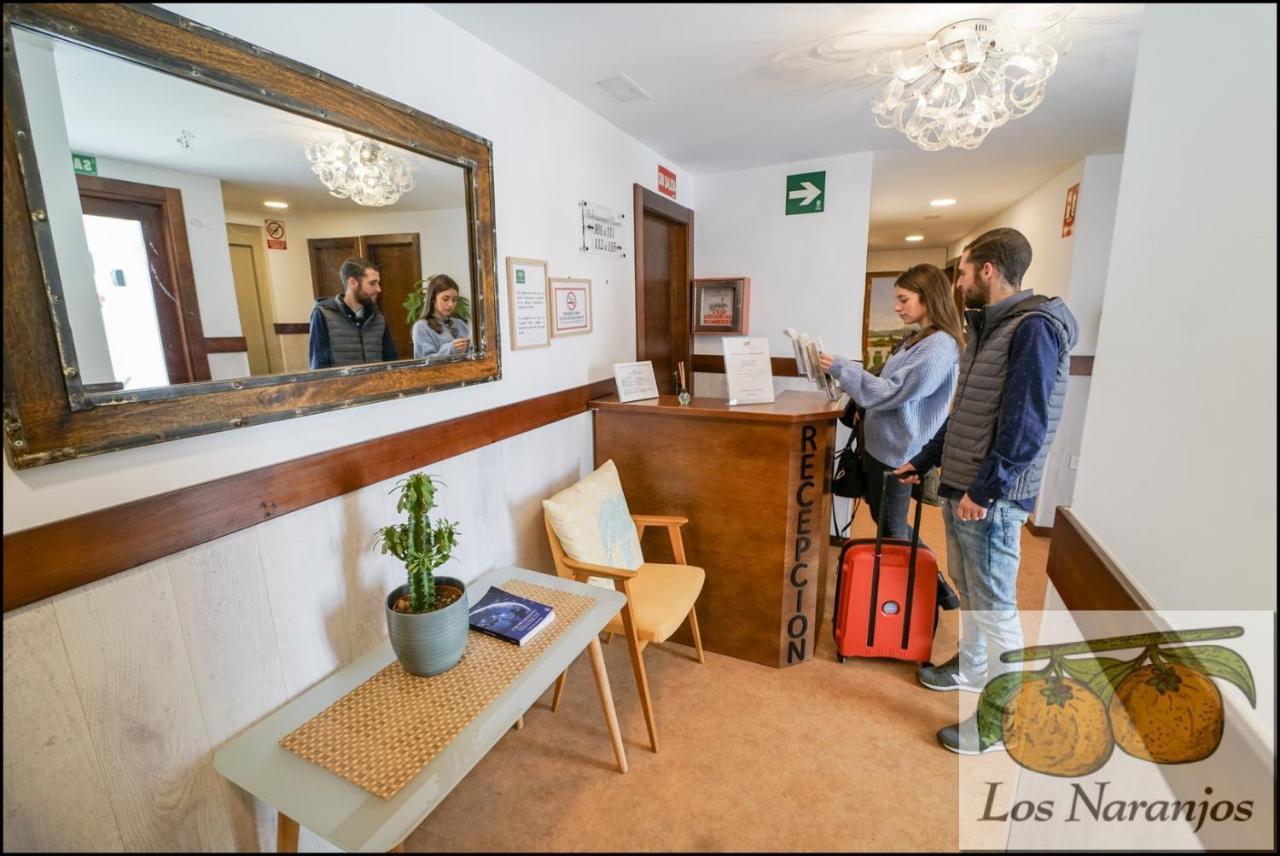 Hostal Y Apartamento Rural Los Naranjos Melegis Buitenkant foto