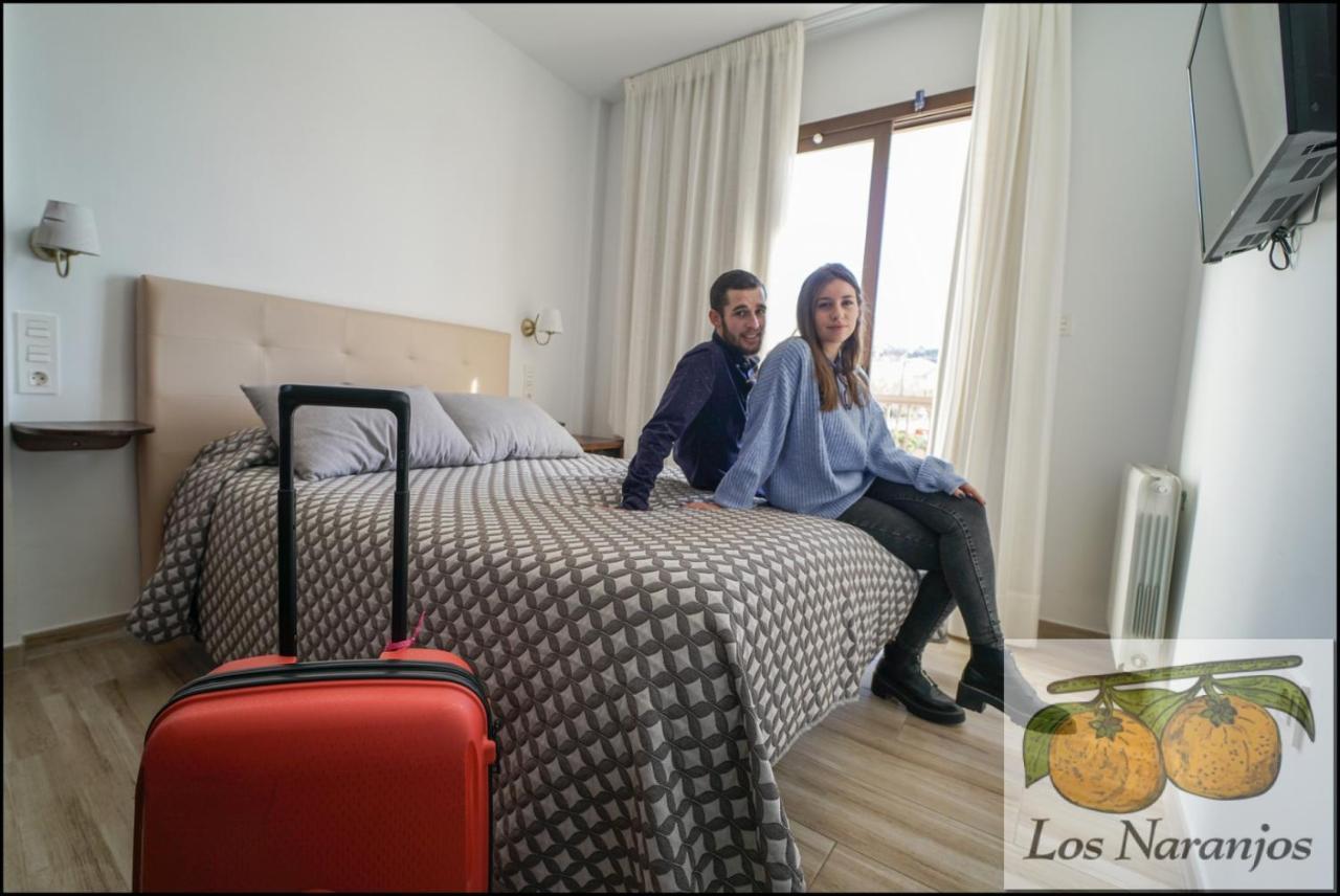 Hostal Y Apartamento Rural Los Naranjos Melegis Buitenkant foto