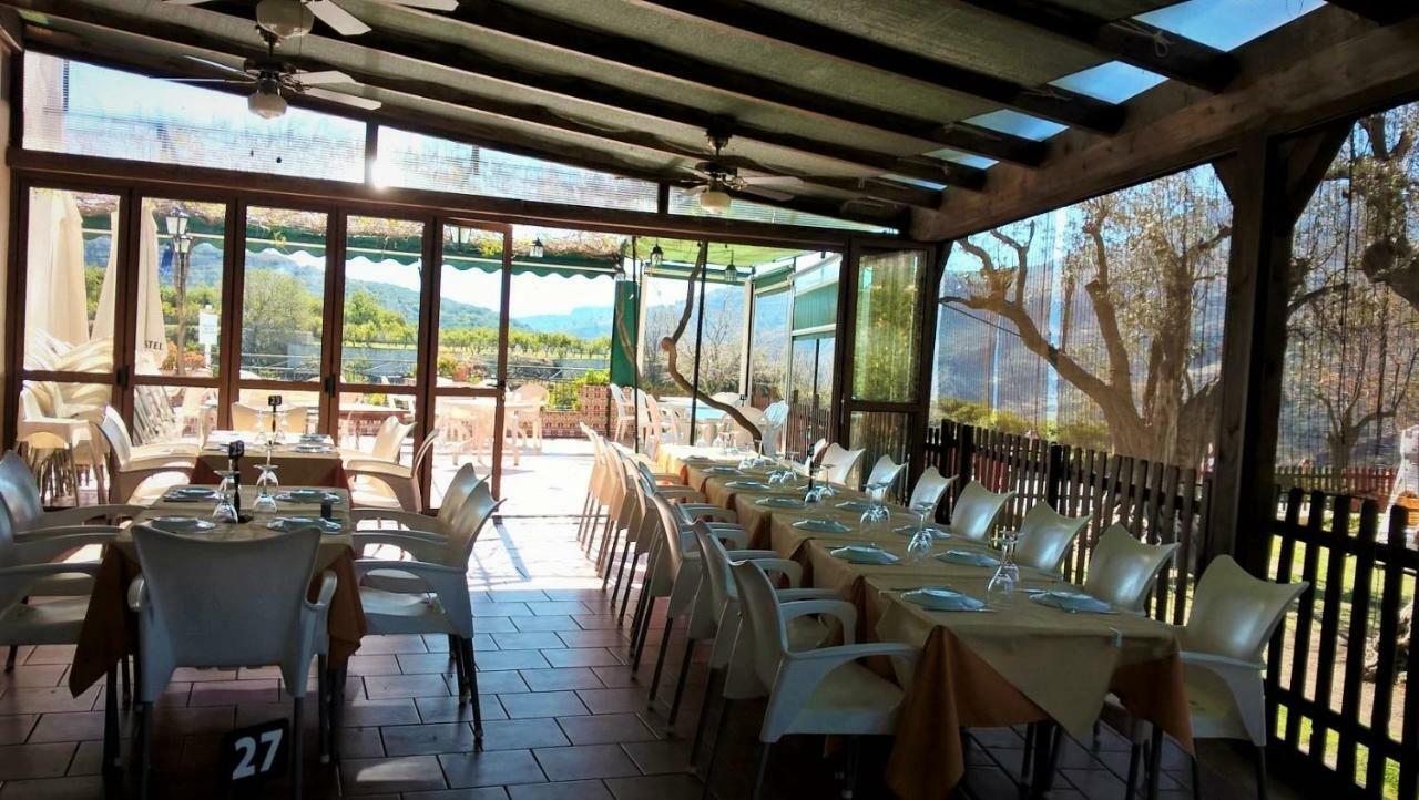 Hostal Y Apartamento Rural Los Naranjos Melegis Buitenkant foto